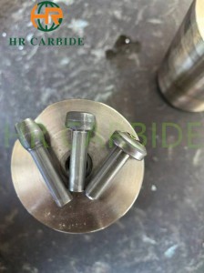 https://www.ihrcarbide.com/grinding-surface-tungsten-carbide-hr005-kg3-is-used-for-fastener-compression-molding-product/
